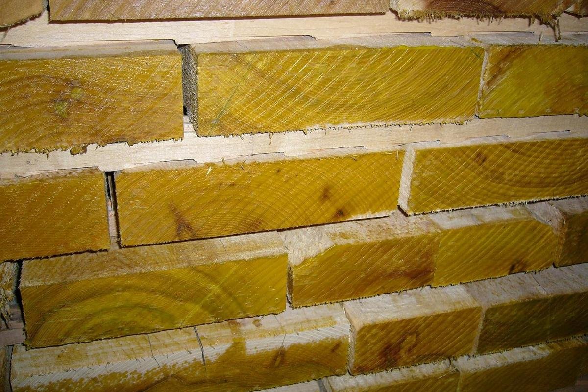 Stacked board ends coated with Anchorseal end sealer