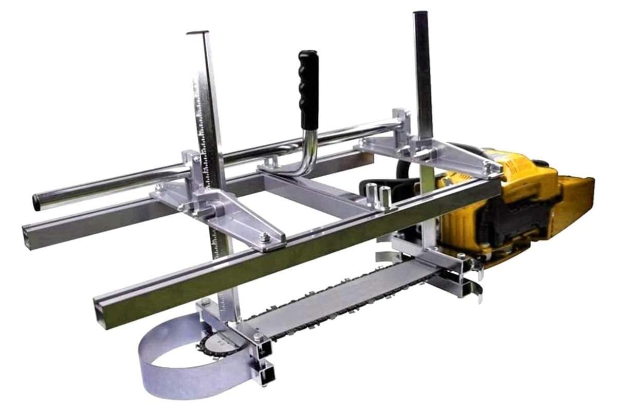 Carmyra 36 inch chainsaw mill mounted on a chainsaw bar